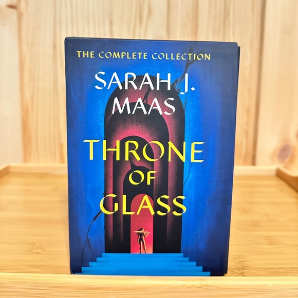 Throne of Glass Complete Collection Box Set - Picture 2 of 6